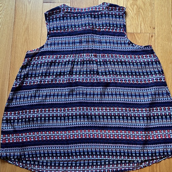 💲8️⃣ Violet & Claire NEW Multicolor Tank V Neck with Buttons Size 1X Polyester - Picture 9 of 9